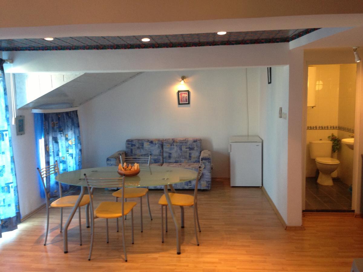 Lira Sto Apartments 포마리 외부 사진